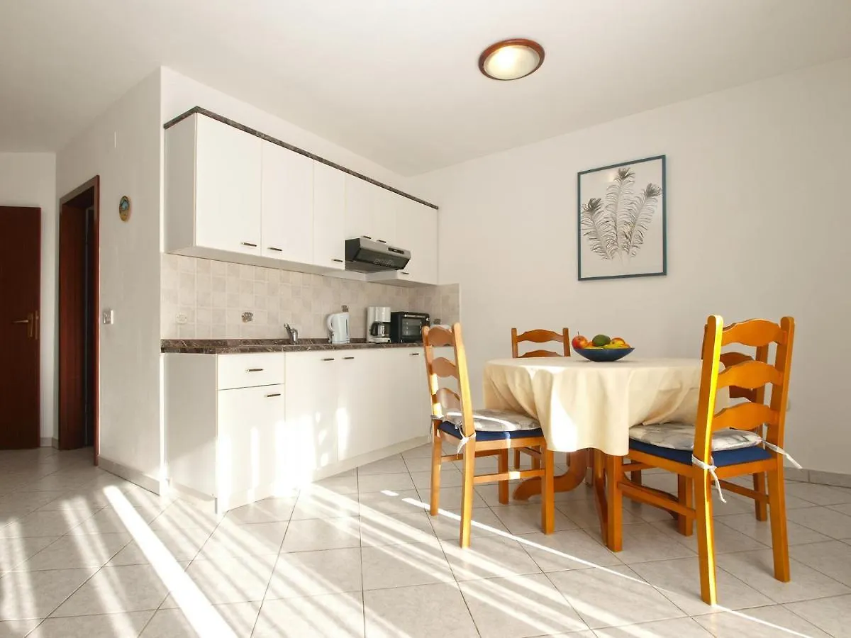Apartments Mira 1978 Porec
