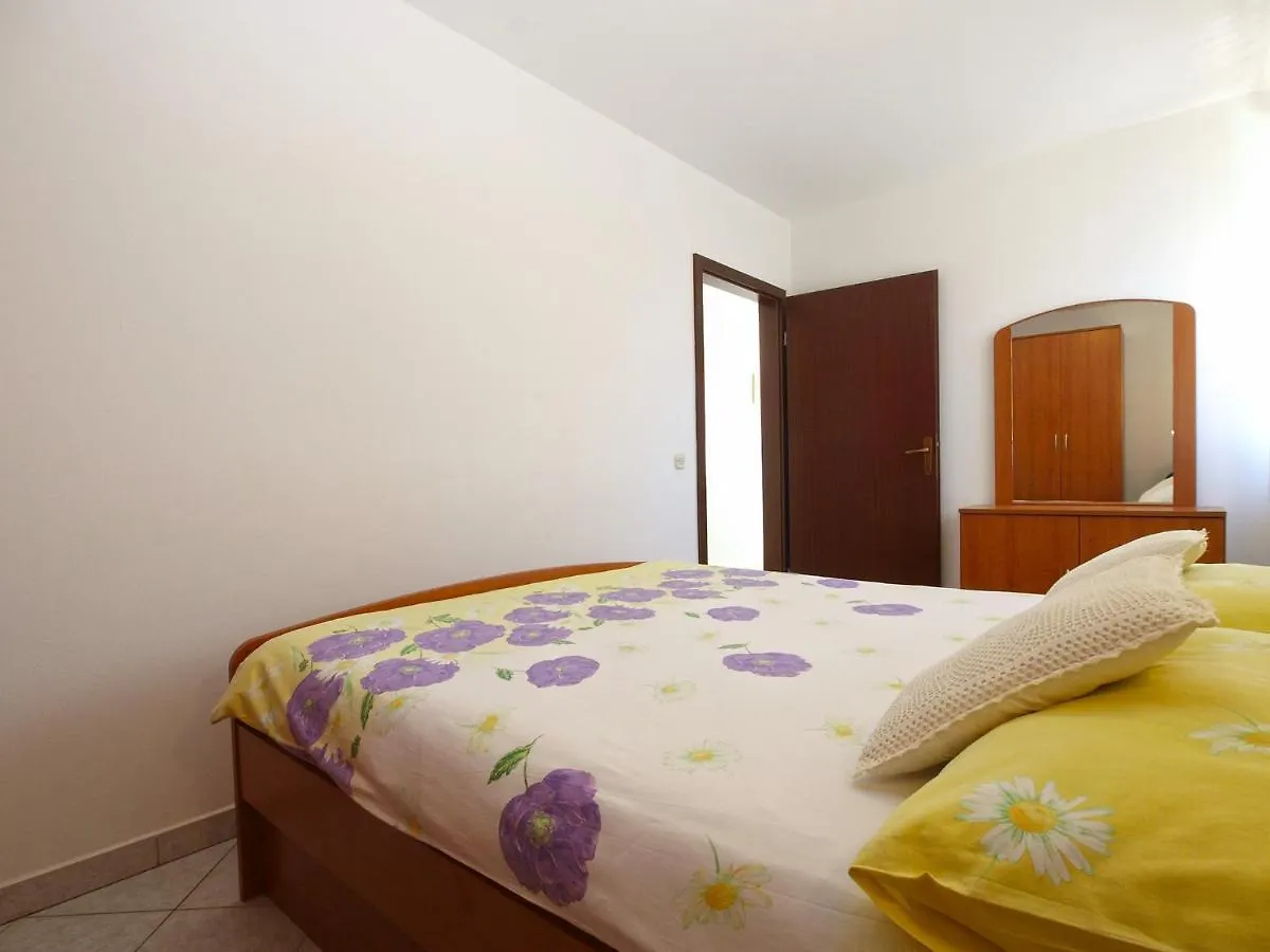 Apartments Mira 1978 Porec 0*,  Croatia